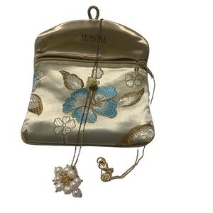 Honora .925 Silver gold plated necklace 36” with cluster of pearls‎  (9)